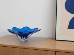 Coupe à fleurs en cobalt, design danois, années 1970, fabriquée au Danemark