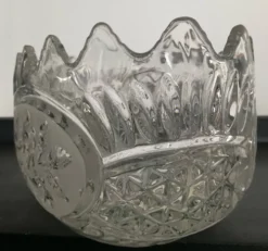 Coupe à fruits corbeille en verre moulé des années 70