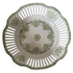 Coupe à fruits en porcelaine ajourée