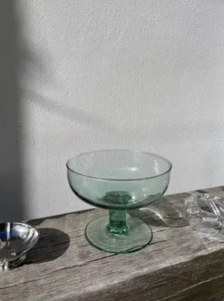 Coupe à fruits en verre soufflé de Murano / plat sur pied