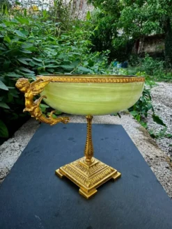 Coupe à fruits tazza en onyx et bronze XIXe siècle