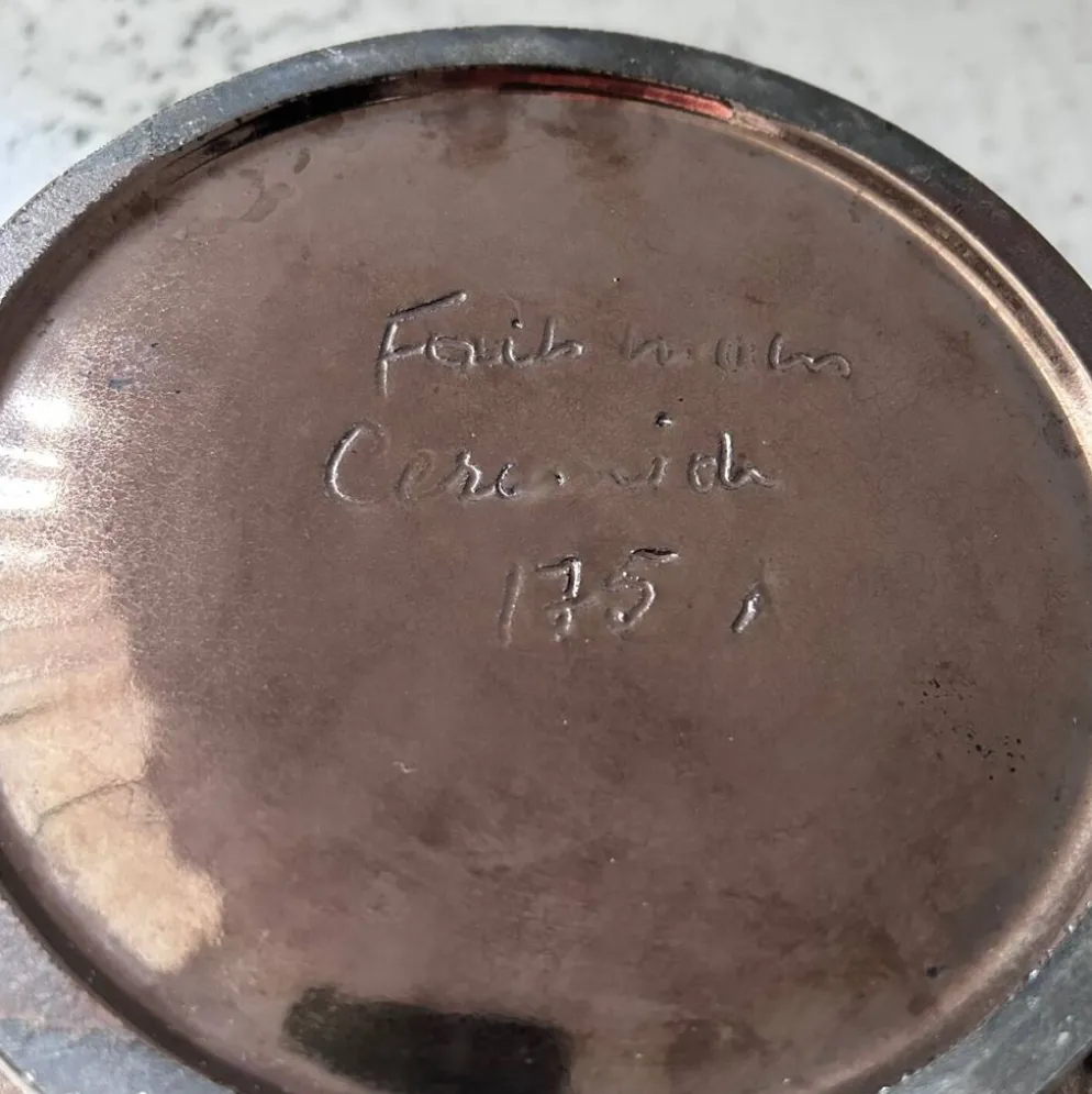 Coupe jaune et mordoré signée