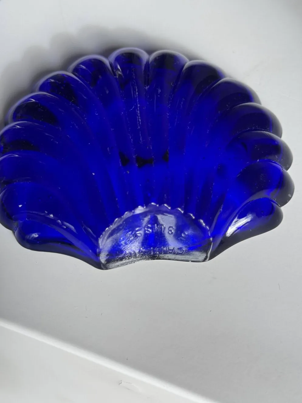Coupelle coquille en verre bleu D10