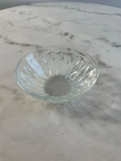 Coupelle en verre taillé estampillée France 11cm
