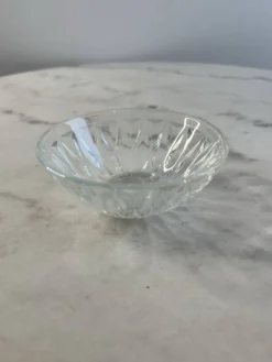 Coupelle en verre taillé estampillée France 11cm