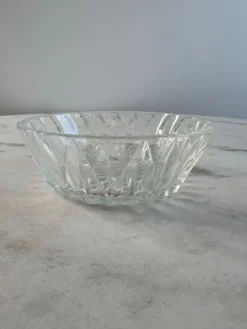 Coupelle en verre taillé estampillée France 11cm