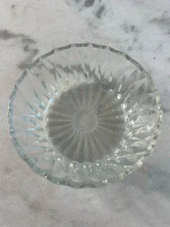 Coupelle en verre taillé estampillée France 11cm