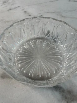 Coupelle en verre taillé motif ovales 11cm