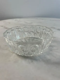 Coupelle en verre taillé motif ovales 11cm