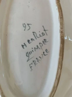 Coupelle poisson Quimper Henriot décor breton peint à la main