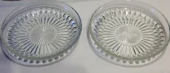 Coupelles anciennes en verre à facettes, ramequins vintage en verre ciselé