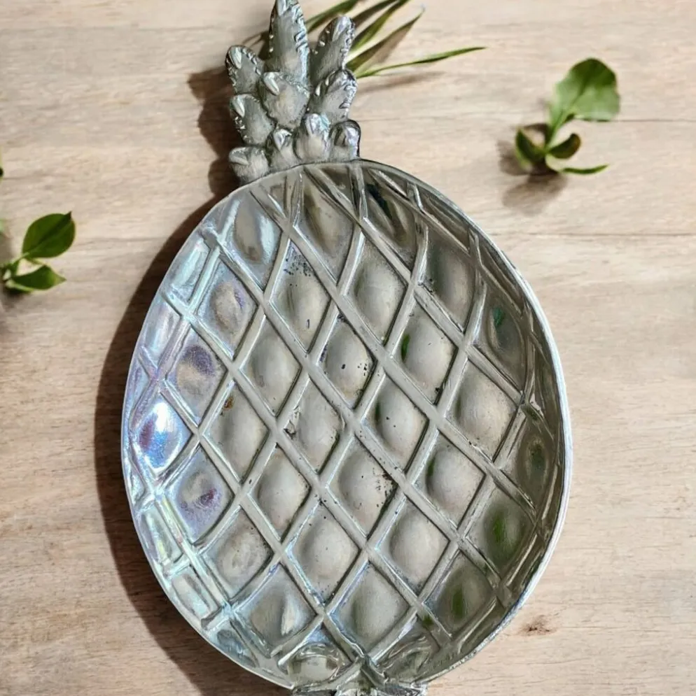 6 coupelles de table ananas en métal argenté, 1960