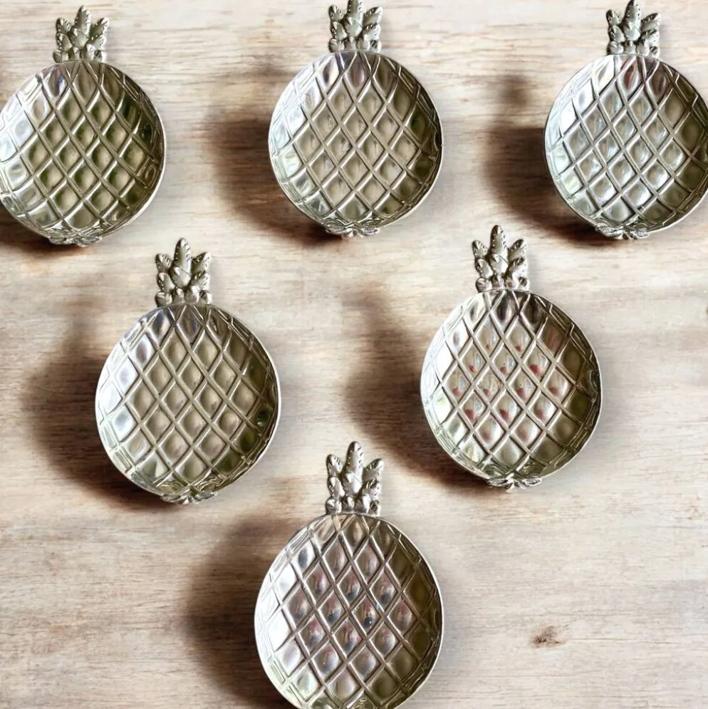 6 coupelles de table ananas en métal argenté, 1960