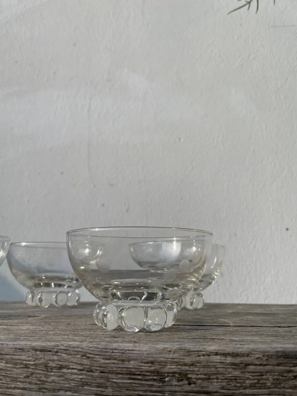 5 coupelles ramequins en verres perlé et pois