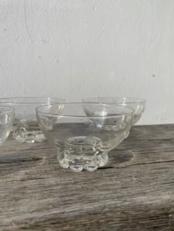 5 coupelles ramequins en verres perlé et pois
