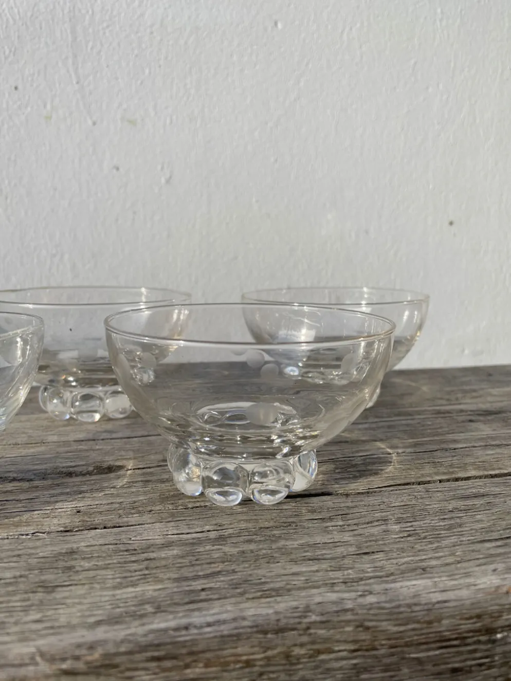 5 coupelles ramequins en verres perlé et pois
