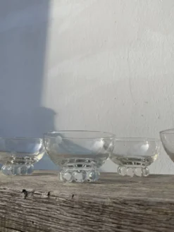 5 coupelles ramequins en verres perlé et pois