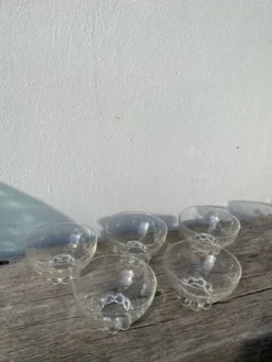 5 coupelles ramequins en verres perlé et pois