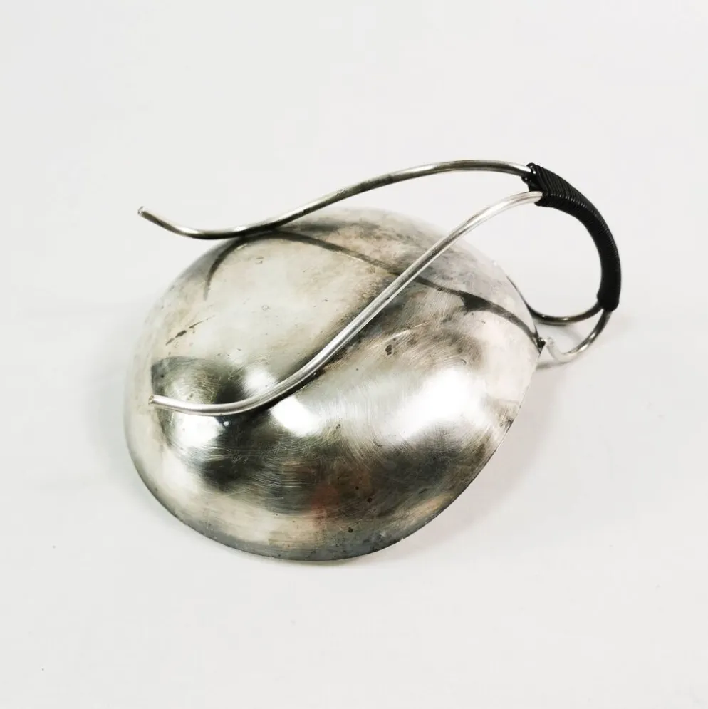 Coupe, plat en métal argenté de style moderniste, Danemark, années 1960