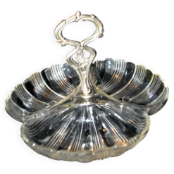 Coupe polylobée art nouveau en verre moulé forme coquille 1900-1910