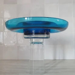 Coupe ronde en verre bleu Murano par Venini / signé