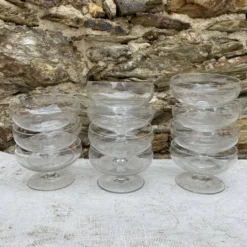 Coupes anciennes en verre gravées pois et stries années 40-50