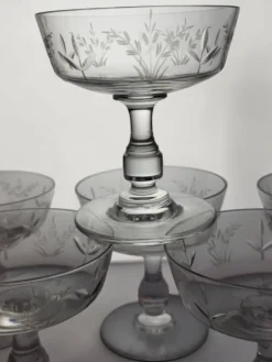 6 coupes à champagne en cristal
