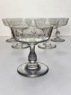 6 coupes à champagne en cristal