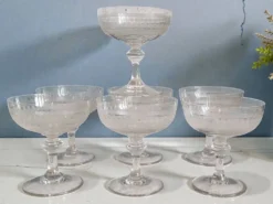 7 coupes à champagne en cristal
