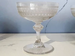 7 coupes à champagne en cristal