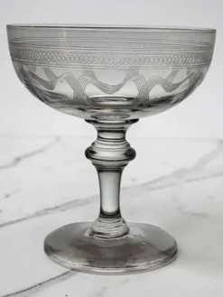 8 coupes à champagne en cristal fin XIXème début XXème