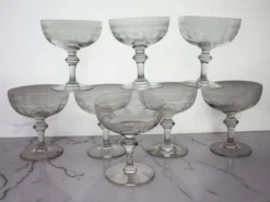 8 coupes à champagne en cristal fin XIXème début XXème