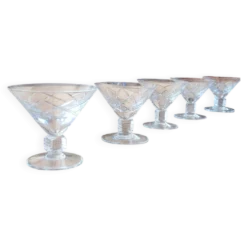 5 coupes à champagne en verre taillé