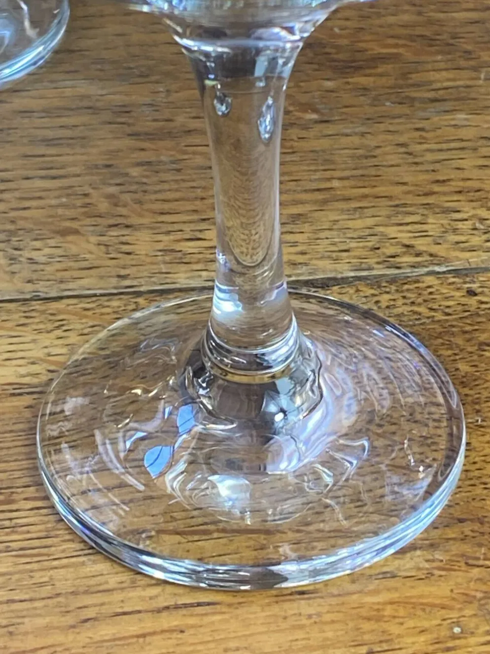Coupes à champagne ou cocktails en verre avec dorure