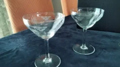 5 Coupes à champagne Vintage en verre Décor gravé