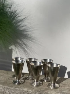 6 coupes coniques en métal argenté poinçonné / verres à pied art déco