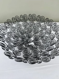 Coupe sculpturale en métal