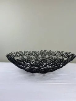 Coupe sculpturale en métal