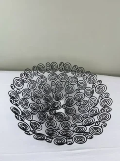Coupe sculpturale en métal