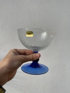 6 coupes à dessert / coupelles sur pied en verre bleu Luminarc