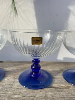 6 coupes à dessert / coupelles sur pied en verre bleu Luminarc