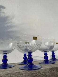 6 coupes à dessert / coupelles sur pied en verre bleu Luminarc