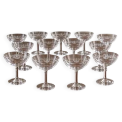 12 coupes en cristal de Saint-Louis Modèle « Manon » circa