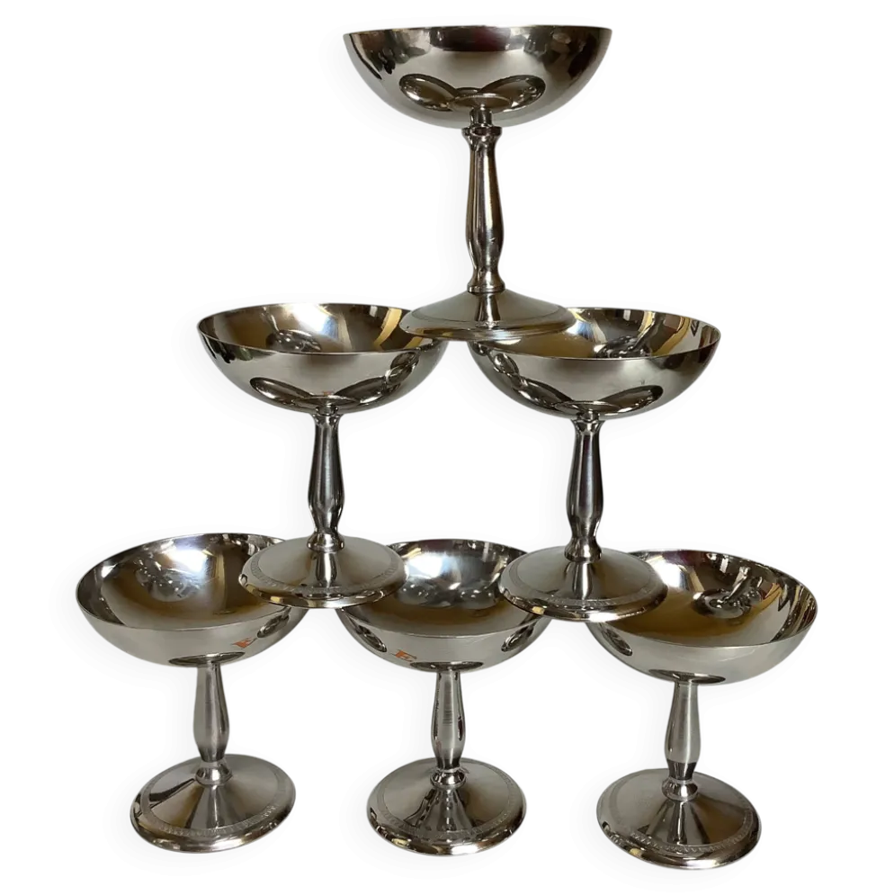 6 coupes à pied avec frise argenté en métal à glace