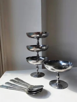 4 coupes à sorbet vintage en acier chromé inoxydable