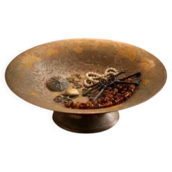 Coupe sur Piédouche / Coupelle Vintage en Laiton Ciselé — Motif Paon