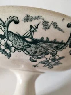coupe sur piédouche en faïence fine – Manufacture de Grigny vers 1830–1860