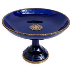 Coupe sur piédouche en porcelaine bleu cobalt, style Sèvres, fin XIXe