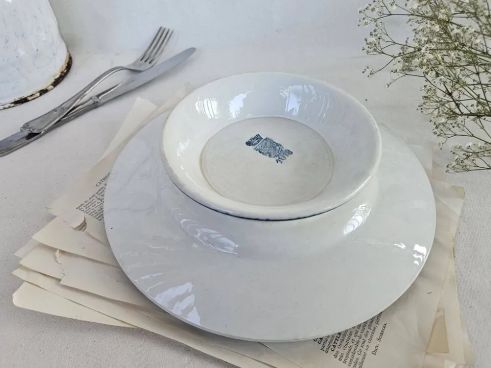 Coupe sur piédouche Saint Amand en terre de fer