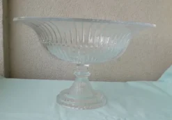 Coupe sur pied en verre